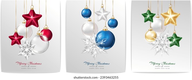 Decoraciones navideñas vectoriales realistas en un fondo abstracto claro. Esfera de vidrio, corazón brillante y estrella