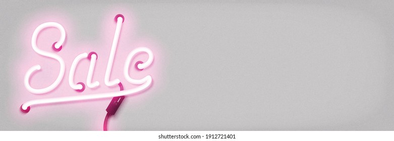 Signo de neón aislado vectorial realista de venta con espacio de copia para la decoración de plantillas y cobertura de invitación.