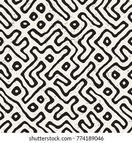 Vector Seamless Black And White Rounded Irregular Maze Pattern. Abstract Hand Drawn Geometric Background