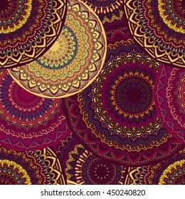 Vector seamless pattern with abstract ornament. Round mandala pattern for printing on fabric or paper. Ornamental doodle background.