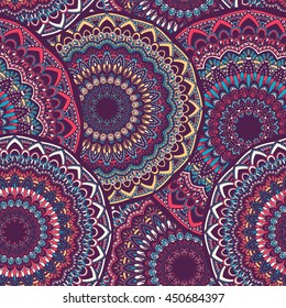 Vector seamless pattern with abstract ornament. Round mandala pattern for printing on fabric or paper. Ornamental doodle background.