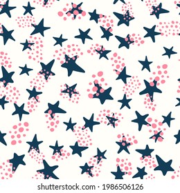 Vektornahtloses Muster mit blauen Sternen und rosafarbenen Punkten auf weißem Hintergrund. Handgezeichnete süße Dodle-Illustration zum Verpacken von Papier, Tapete, Baby-Boy-Design, Kleidung, Textilien und anderen.