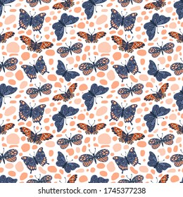 Patrón vectorial sin fisuras de mariposas y polillas. Impresión de decoración para patrones de superficie, envoltura, papel pintado, tela. Fondo de primavera.