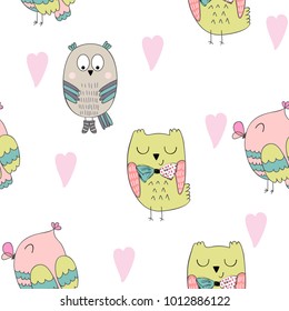 Vector seamless pattern with cartoon baby owls