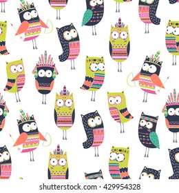 Vector seamless pattern with cute owls
