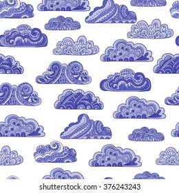 Vector seamless pattern with doodle clouds. 