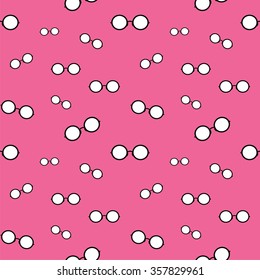 Vector seamless pattern with glasses on pink background. wallpaper