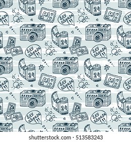 Vector Seamless Pattern with Hand Drawn Doodle Retro Photo Cameras