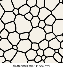 Vector seamless pattern. Modern stylish texture with smooth natural maze. Repeating abstract  tileable background. Compound organic shapes. Trendy surface design.