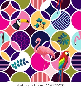 	
El vector es un patrón sin fisuras con Parrot, Toucans, Hummingbird y hojas de palma tropicales. Los exóticos antecedentes artísticos de Hawái son de moda tropical. Diseño de tela, textil, papel envolvente y otra decoración.