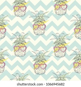 Vector Seamless Pattern with Pineapples, fruit, summer, texture, print, yellow food design decoration fabric