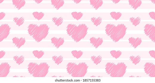 Patrón vectorial sin fisuras de corazones rosados en el fondo rayado. 