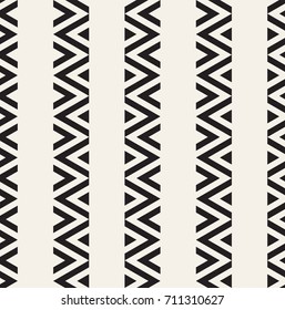 Vector seamless pattern. Repeating zigzag texture. Graphic striped background.