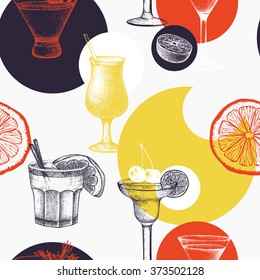 Vector seamless pattern with vintage alcoholic cocktails sketch. Abstract  hand drawn drinks background for bar or restaurant menu