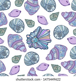 Vector seashells seamless pattern. On a white isolated background.