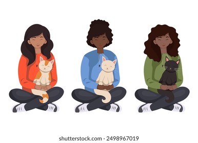 Conjunto de Vector de ilustración plana de niñas voluntarias africanas y latinas con un gato aislado de fondo. Clipart colección. Adopción de animales sin hogar. Medicina veterinaria y asistencia. 