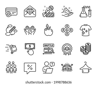 Conjunto de vectores de personas del grupo, juegos de iconos de línea de laboratorio de Monedas y Química. Preguntas en línea, mensaje de descuento y iconos de pago. Camiseta limpia, cuidado de la piel y carteles del autobús Shuttle. Vector