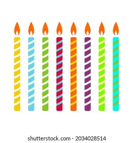 Conjunto vectorial de velas de cumpleaños multicolores. Aislado en blanco de estilo plano. 