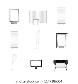 Conjunto vectorial de iconos realistas de publicidad, promoción e impresión. Pared emergente, promoción de comercio minorista, banner de enrollar, banderas de plumas de playa, luz de la ciudad, plotter de inyección de tinta y monitor lcd.