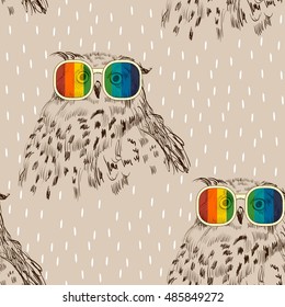 Vector sketch of owls with glasses. Retro illustration