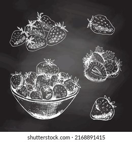 Esbozo vectorial de fresas.  Esbozo blanco dibujado a mano en una pizarra negra.  Bayas de verano.  Excelente para etiqueta, afiche, impresión. 