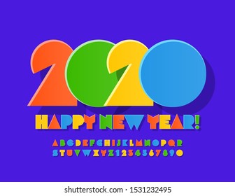 Vektor stylische Grußkarte Frohes Neujahr 2020! Helle Kinder Schriftart. Kreative Alphabet-Buchstaben und -Zahlen
