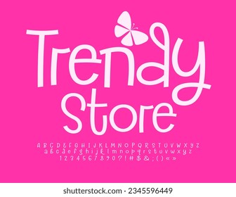 Vektor stylische Symbol Trendy Store mit dekorativem Butterfly. Weißer künstlerischer Schriftart. Kreative Zusammenstellung von Alphabet-Buchstaben, -Zahlen und -Symbolen