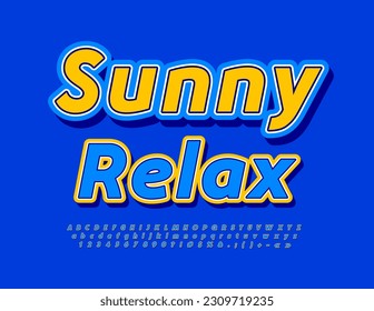 Vectorreise-Poster Sunny Relax. Moderne kreative Schriftart. Alphabet-Buchstaben und Zahlen, blau und gelb