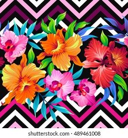 Hojas tropicales vectoriales y flores sin fisuras. Ilustración pintada a mano sobre fondo geométrico