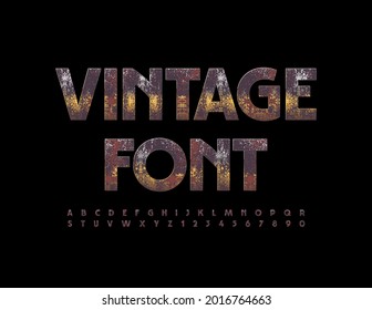 Fuente vectorial vintage. Letras y números de alfabeto metálico rusto. 