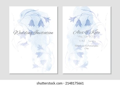 Invitación a la boda vectorial con manchas de color azul claro y siluetas de flores de barril