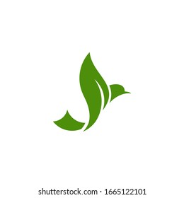 vector of winged birds using leaves
