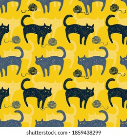 Vector yellow mystery cat pen sketch rows seamless pattern with ball of yarn. Perfect for fabric, scrapbooking and wallpaper projects.