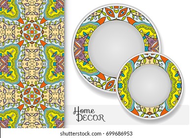 Vertical seamless doodle mandala pattern and set of two matching decorative plates for interior design. Isolated design elements. Tribal ethnic ornament, home decor background