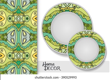 Vertical seamless geometric pattern and set of 2 matching decorative plates for interior design. Tribal ethnic ornament, home decor vector illustration.