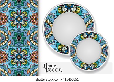 Vertical seamless geometric pattern and set of 2 matching decorative plates for interior design. Tribal ethnic ornament, home decor vector illustration.