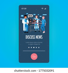 Veterinarians Chatting During Meeting Medical Doctors Team Discussing Daily News Chat Bubble Communication Concept Veterinary Clinic Smartphone Screen Mobile App Copy Space Vector Illustration