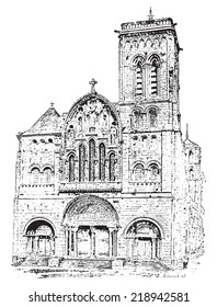 Vezelay Abbey or Abbey of la Madaleine or Basilique Sainte-Marie-Madeleine, vintage engraved illustration. Dictionary of words and things - Larive and Fleury - 1895.