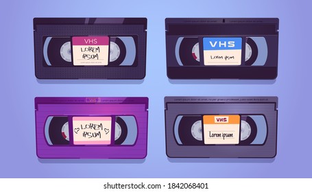 casetes VHS, cintas antiguas para el sistema de vídeo doméstico y VCR. Conjunto de dibujos animados vectores de casetas antiguas con etiquetas adhesivas en blanco. Videograbaciones retro para películas, medios de comunicación, televisión y cine