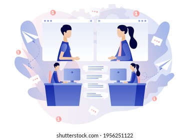 Conferencia de videollamadas. Entrevista en línea de gente pequeña. Periodista. Trabajar desde casa. El distanciamiento social. Trabajo remoto. Consulta. Estilo moderno de dibujos animados planos. Ilustración del vector sobre fondo blanco
