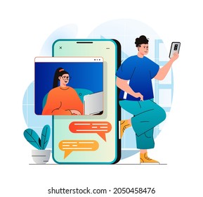 Concepto de chat de vídeo en diseño plano moderno. El hombre y la mujer se comunican por videollamadas y se corresponden por mensajero en el teléfono móvil. Comunicación en línea con amigos o familiares. Ilustración del vector