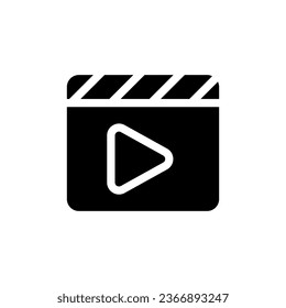 Icono de ui de glifo negro de edición de video. Producción. Elemento de línea simple rellenado. Diseño de interfaz de usuario. Símbolo de silueta en el espacio blanco. Pictograma sólido para web, móvil. Ilustración vectorial aislada