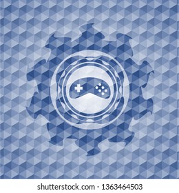 video game icon inside blue badge with geometric background.