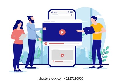 Video marketing en línea - Empresarios casuales trabajando con contenido viral, smartphone en segundo plano con reproductor de películas. Ilustración vectorial de diseño plano sobre fondo blanco