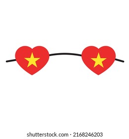 Das Vietnam flattert in einer herzförmigen Brille