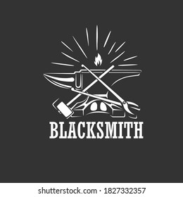 Etiquetas vintage de herrero y elementos de diseño, Isolación de ilustración vectorial. Ilustración vectorial. Objeto vector blanco y negro.