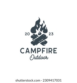 Vintage Burning Feuer mit einer großen Flamme für Camping Logo Design. Logos, Adventure Emblem, Designkonzepte, Logos, Logo-Vorlage.