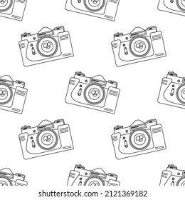 Vintage cameras seamless background. Simple flat design. Simple black and white vector pattern.
