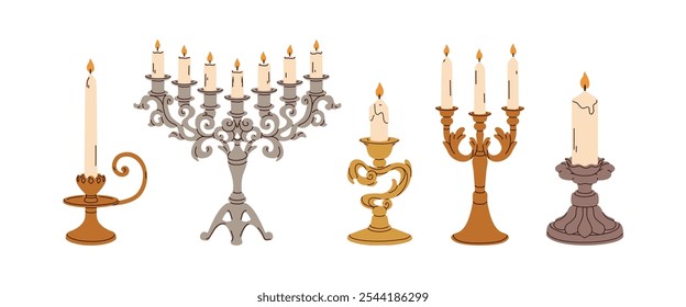 Vintage candelabra com vários castiçais. Conjunto de candelabro ornamentado retrô. Bronze, castiçais de ouro com velas pilar. Decoração antiga. Ilustração de vetor plano isolada no plano de fundo branco