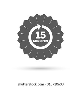 Vintage emblem medal. Every 15 minutes sign icon. Full rotation arrow symbol. Classic flat icon. Vector